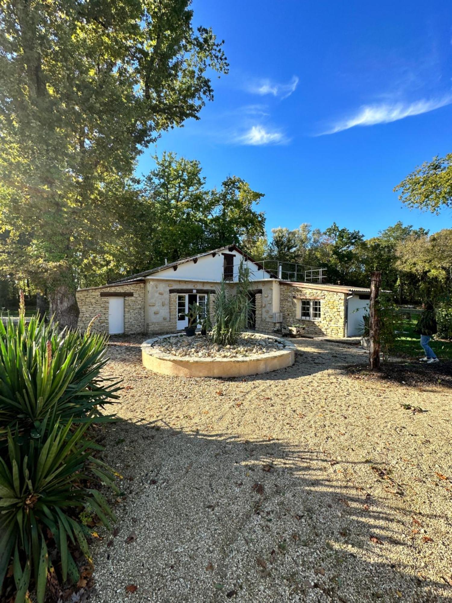 Villa Au Coeur Du Vignoble Cognacais Gondeville Esterno foto